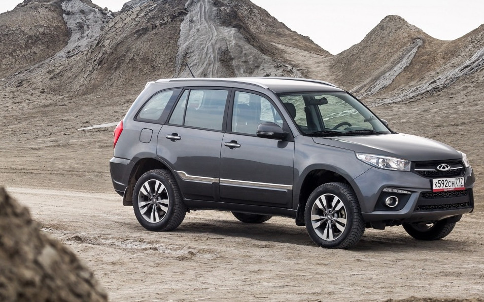 Comparison - Chery Tiggo 3 Start 2020 - vs - Jac S2 Luxury 2019 | SUV Drive